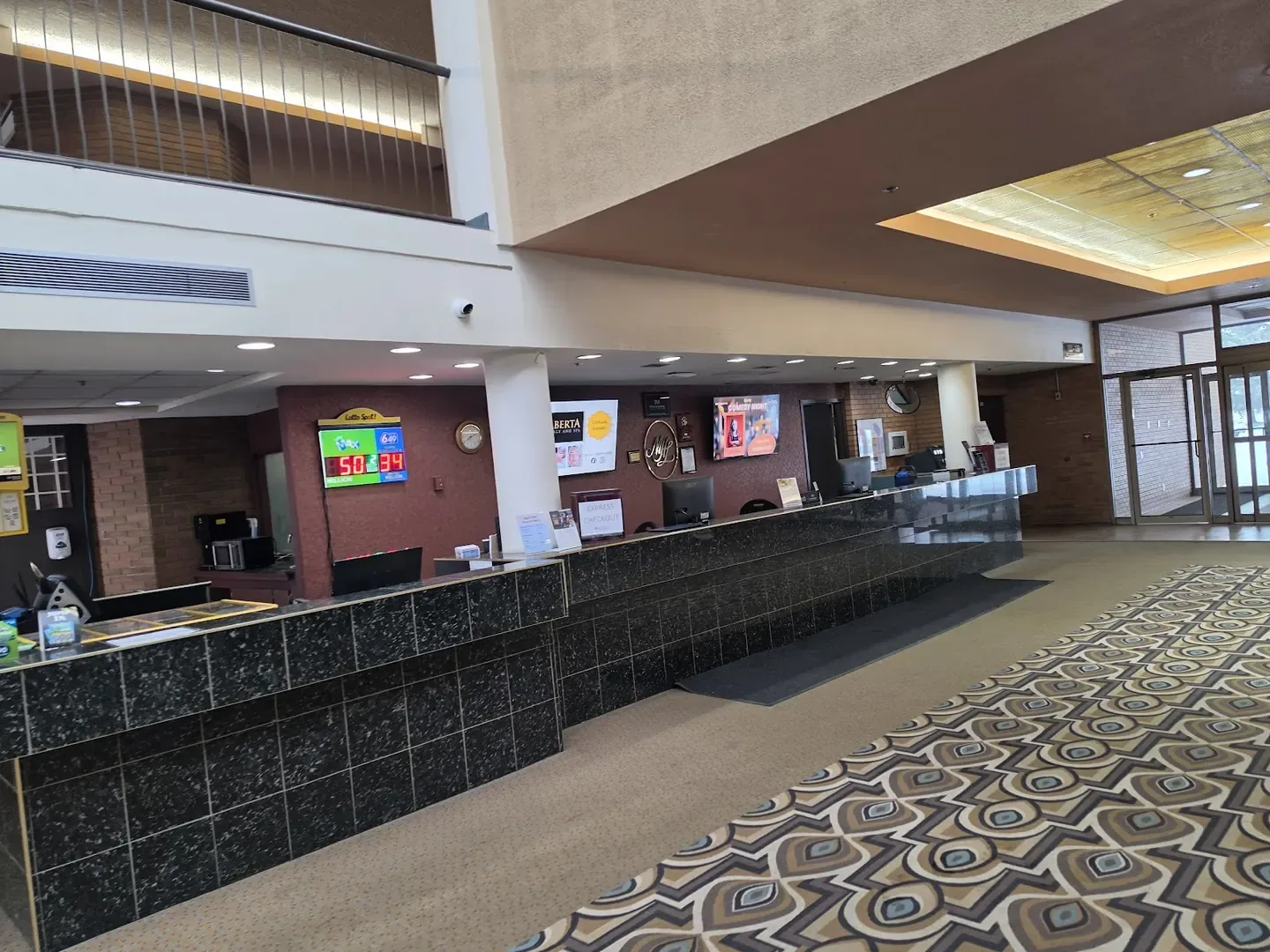 Medicine Hat Lodge, Medicine Hat